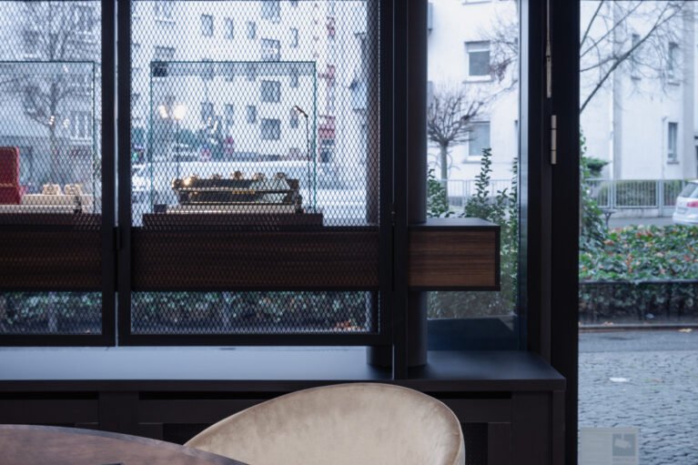 Innenansicht Detailbilder TIMEDRIVEN Luxusuhrengeschäft (3)