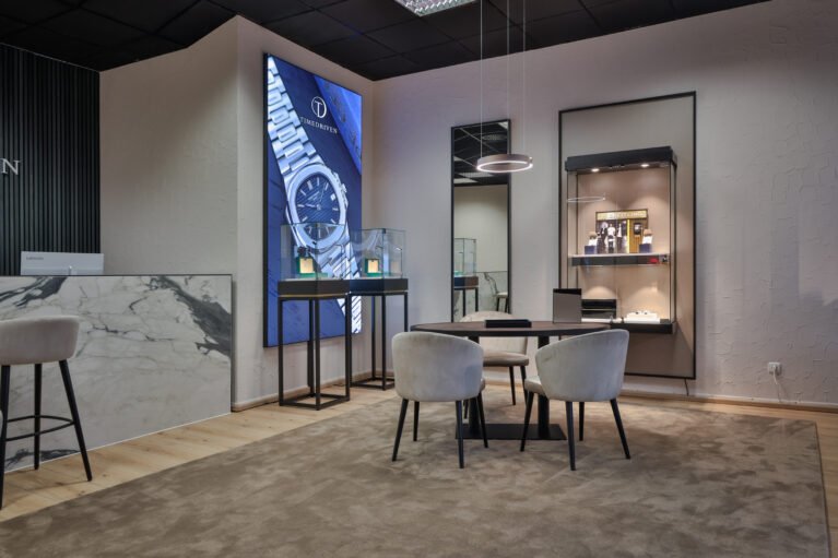 Innenansicht TIMEDRIVEN Luxusuhrengeschäft