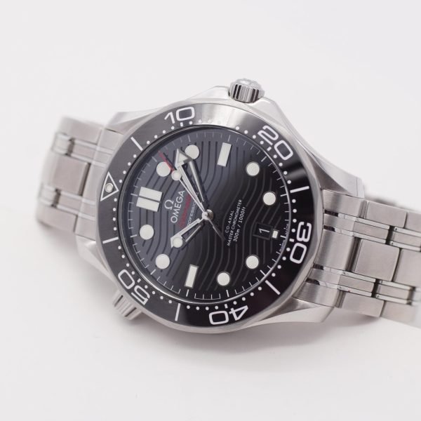 1611D. OMEGA Seamaster Diver 300M Schwarz (1)