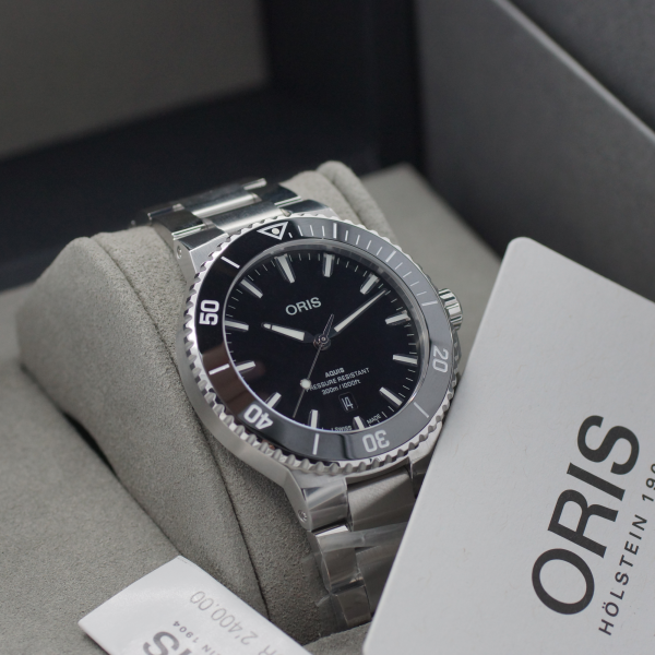 1908D. Oris Aquis Date Full Set 06-2024 NEU (2)