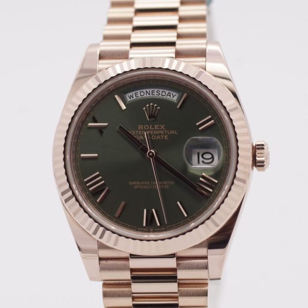 2211D. Rolex Day Date 40 228235 Olive 2018 LC 150 Full Set (10)