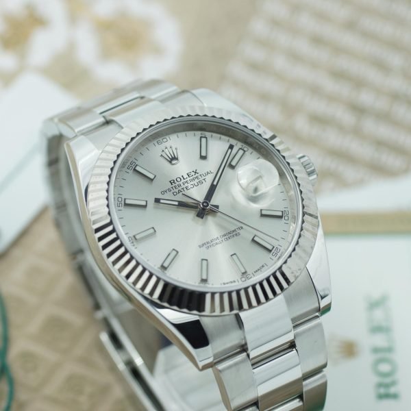 2852D-3. Rolex Datejust 41 Silber Oyster 126334 Papiere (1)