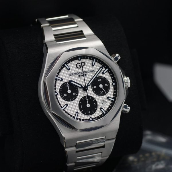 3067D-2. Girard Perregaux Laureato Chrono Panda 81020-11-131-11A Full Set 2023 LC 100 (1)