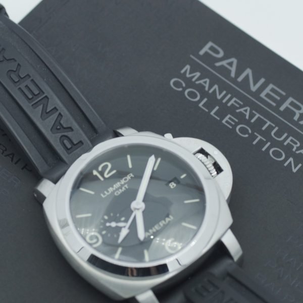 4036d-panerai-luminor-gmt-pam00320-2010-01