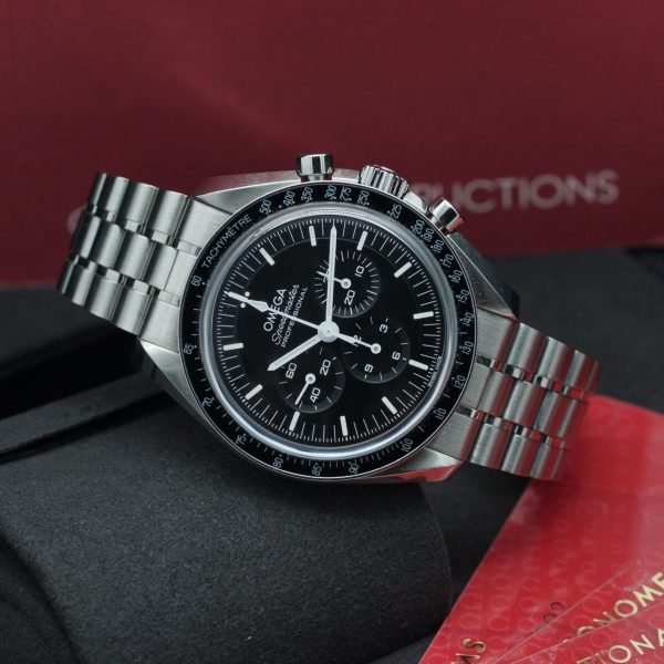 Omega Speedmaster Saphir 31030425001002 2022 [3733D-1] (1)